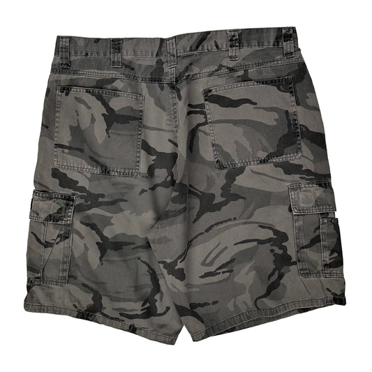 Wrangler Camo Cargo Shorts - 38W 10L Camo Cotton
